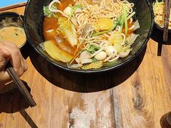 -万记麻辣烫国展总店