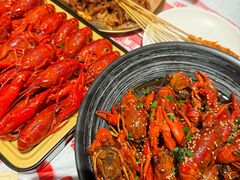 -肥肥虾庄·金牌油焖大虾(汉街SKP店)