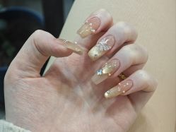 -拾光美甲美睫半永久