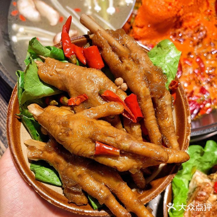 深圳这火锅太绝！一口穿越四川麻辣江湖！