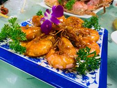 -老东镇啤酒屋海鲜加工·蒸汽海鲜·海鲜烧烤(台东店)