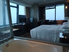 -上海龙之梦万丽酒店