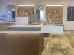 -三目眼镜·蔡司视觉合作店(青浦宝龙店)
