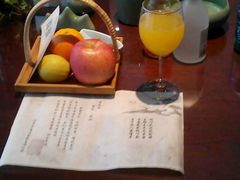 欢迎水果-南京夜泊秦淮君亭酒店·金陵书画院