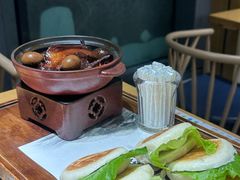 -龚兴城鱼羊吉·小亮蒸虾·武汉地标美食(苗栗路店)