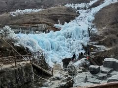 -大平台龙居瀑布旅游区