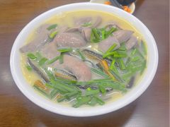 -三百碗宝应长鱼面(板仓街店)