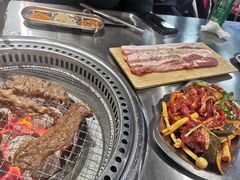 -马路牙子烧烤音乐酒馆(望京店)
