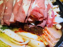 部队锅-MI WU FACTORY米屋美食工厂餐厅(绿地店)