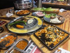 -青瓦炭韩潮烤肉(花园道店)