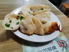 -胡记锅贴·沪上游子老鸭粉丝汤(太原路店)