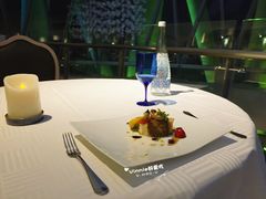 -广州塔卢特斯法国旋转餐厅