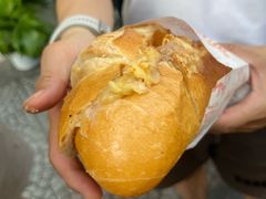 -Bánh Mì Huynh Hoa