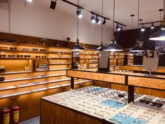 -罗伯特眼镜·蔡司官方授权(罗湖国贸店)