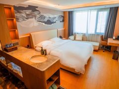 -爱舍海岸酒店(香港中路五四广场店)