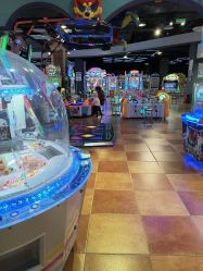-卡通尼乐园·生日会(烟台永旺店)