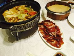 -湖庭壹品鸭王·传统北京烤鸭·别墅私房菜·庭院宵夜(江宁店)