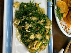 -三江源美食城