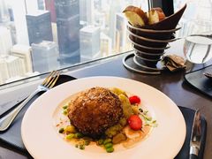 土豆炸鸡肉-加拿大国家电视塔