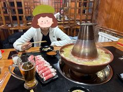 -果松木炭酸菜铜火锅·外婆参鸡汤