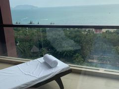 -三亚湾海居铂尔曼度假酒店