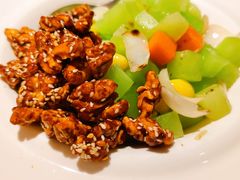 甜脆核桃炒青笋-万龙洲海鲜(安定门店)