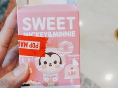 -泡泡玛特POPMART(上海环球港店)