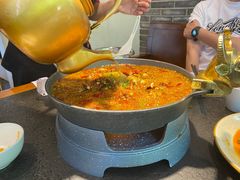 -万重锦·人文川菜馆(骡马市店)