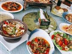 -三江源美食城