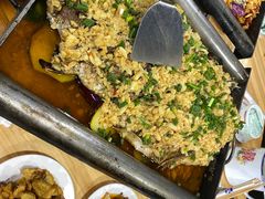 -宏兴烤鱼山庄(宣恩总店)