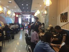 大堂-螺小胖柳州螺蛳粉(钟楼总店)