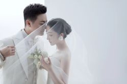 点击看大图 -至臻微拉婚纱摄影
