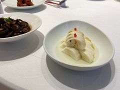 -品悦酒店(三林古镇店)