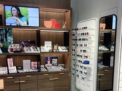 -一代眼镜·蔡司配镜(浦东大拇指广场店)