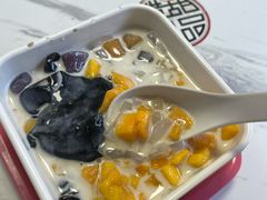 芒果芋圆烧仙草-港记甜品(黄寺大街店)