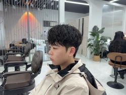 -尤司男士国潮理发馆