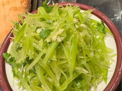 -挂旗柴锅鸡(蚌山区嘉年华店)