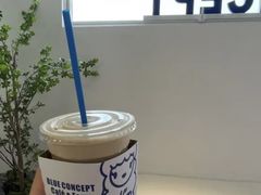 拿铁-Blue Concept Cafe&Farm·關於藍
