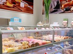 面包甜点陈列柜-好利来(乐堤港店)
