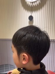 -PE SALON