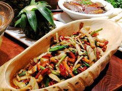 -老滇山寨•云南特色菜•地方菜•民族风情歌舞表演(金碧店)