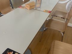 -麦当劳(合肥南站候车层)