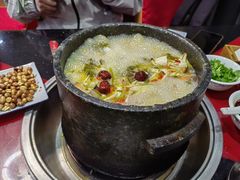 -南渝食府.墨脱石锅松茸鸡
