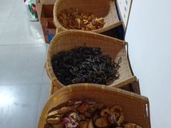 -缘福乡村铁锅炖民宿(八达岭店)