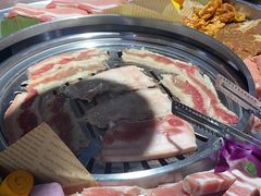 -哈哈碳都·牛肋条无限自助烤肉(宝龙店)