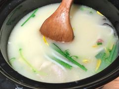 云南过桥米线-云海肴·汽锅鸡·云南菜(高德置地店)