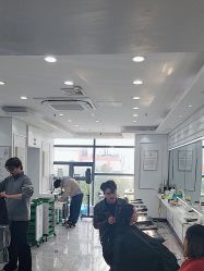 -镁连社·美联社