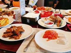 -荣誉国际酒店-云顶旋转餐厅