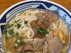 -鑫花溪牛肉米粉(印象水街都心荟店)