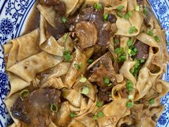 -壹阁胡羊焖饼(特色小吃街店)